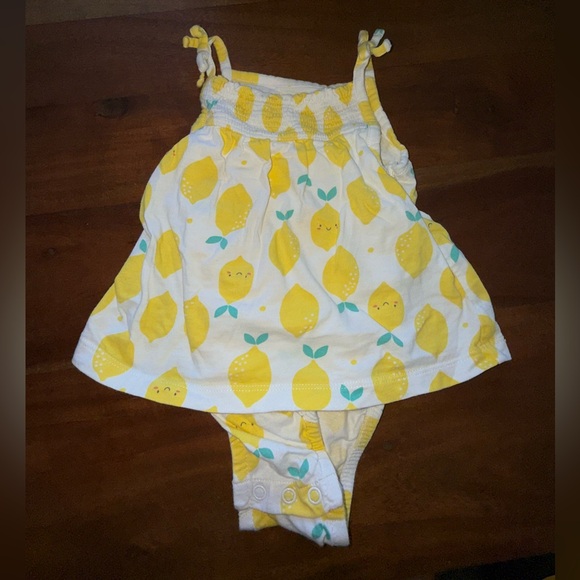 Carters lemon onesie outfit 6m - Picture 1 of 2